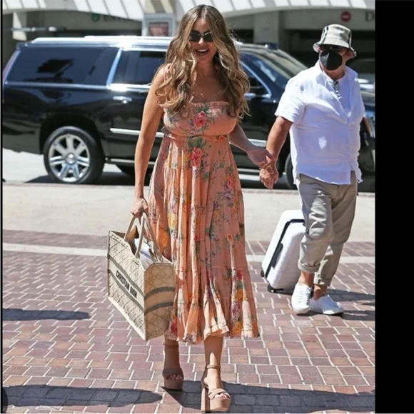 Zimmermann Zinnia Shirred Cotton-Silk Crepon Midi Dress in Coral Floral size 0 - Picture 10 of 14